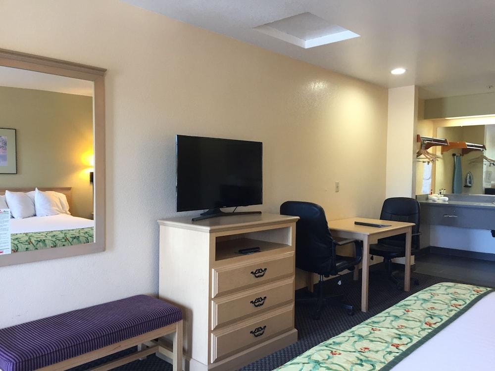Surestay Hotel By Best Western Ukiah Exterior photo
