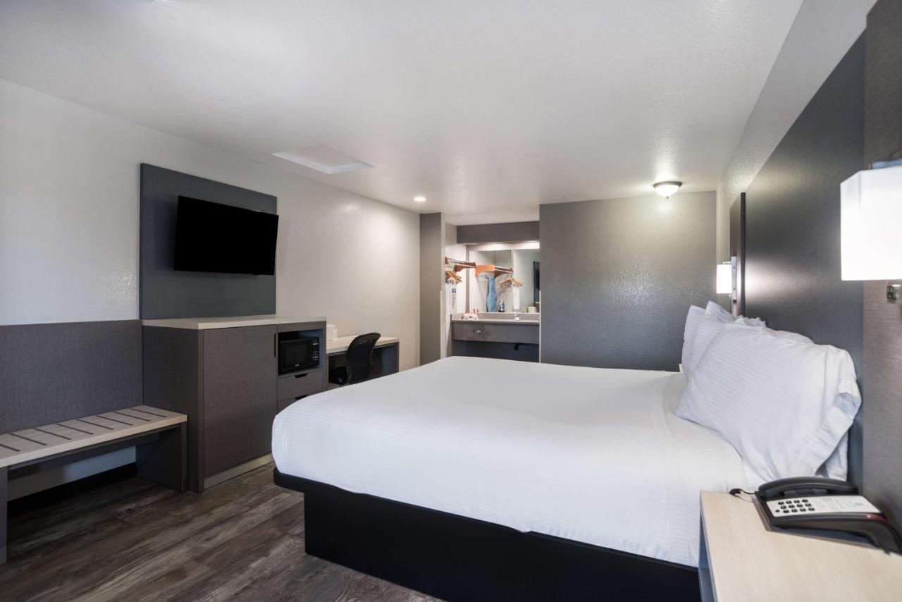 Surestay Hotel By Best Western Ukiah Exterior photo