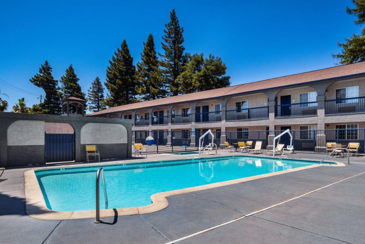 Surestay Hotel By Best Western Ukiah Exterior photo